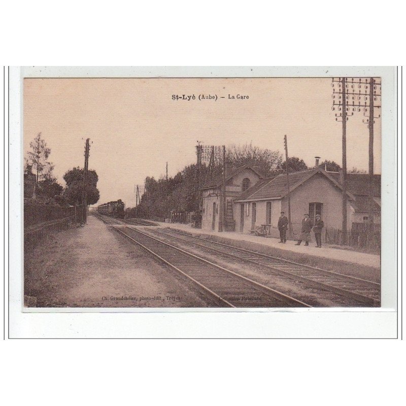 SAINT LYE : la gare - très bon état