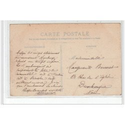 EN SOLOGNE : les voitures à chien "en promenade" - bon état (traces)