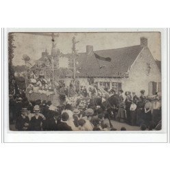 NEUVILLE SUR ORNAIN ? : carte photo d'une cavalcade vers 1910 - très bon état