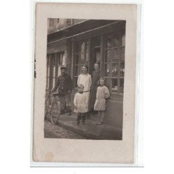 ARMENTIERES ou FRELINGHEM : carte photo d'un magasin vers 1910 - très bon état