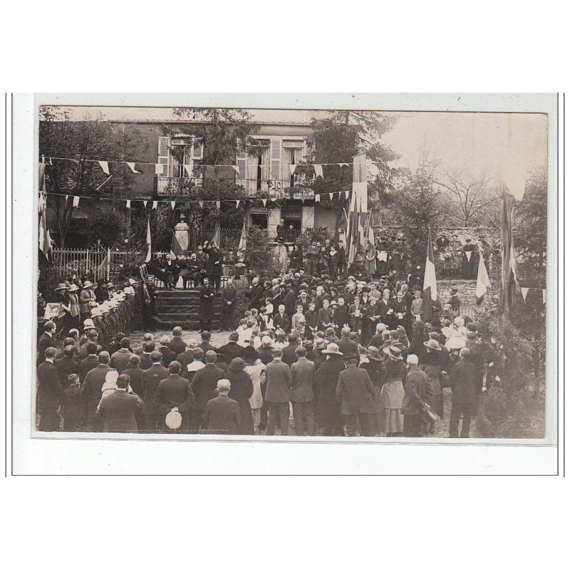COUBLANC : lot de 4 cartes photos de l'inauguration du monument aux morts - très bon état