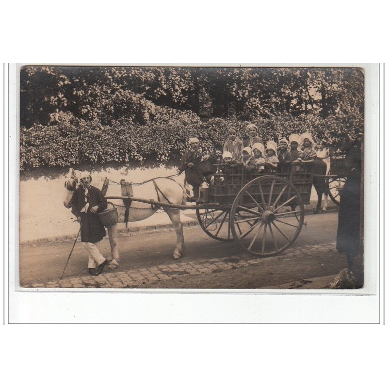 LA FEUILLIE ? : carte photo d'un attelage - très bon état