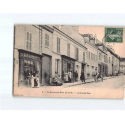 LA QUEUE EN BRIE : La Grande rue - état