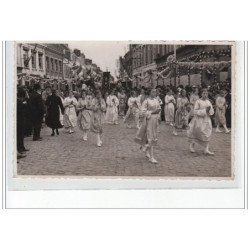 BOURBOURG - CARTE PHOTO - Procession vers 1930 - très bon état