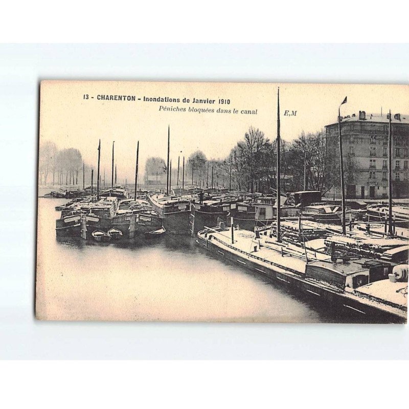 CHARENTON : Inondations de 1910, Péniches bloquées dans le canal - état