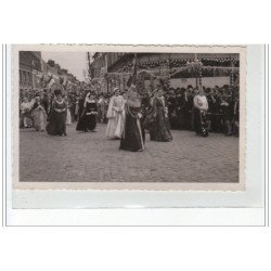 BOURBOURG - CARTE PHOTO - Procession vers 1930 - très bon état