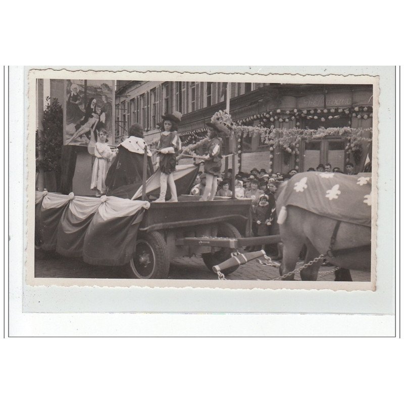 BOURBOURG - CARTE PHOTO - Procession vers 1930 - très bon état
