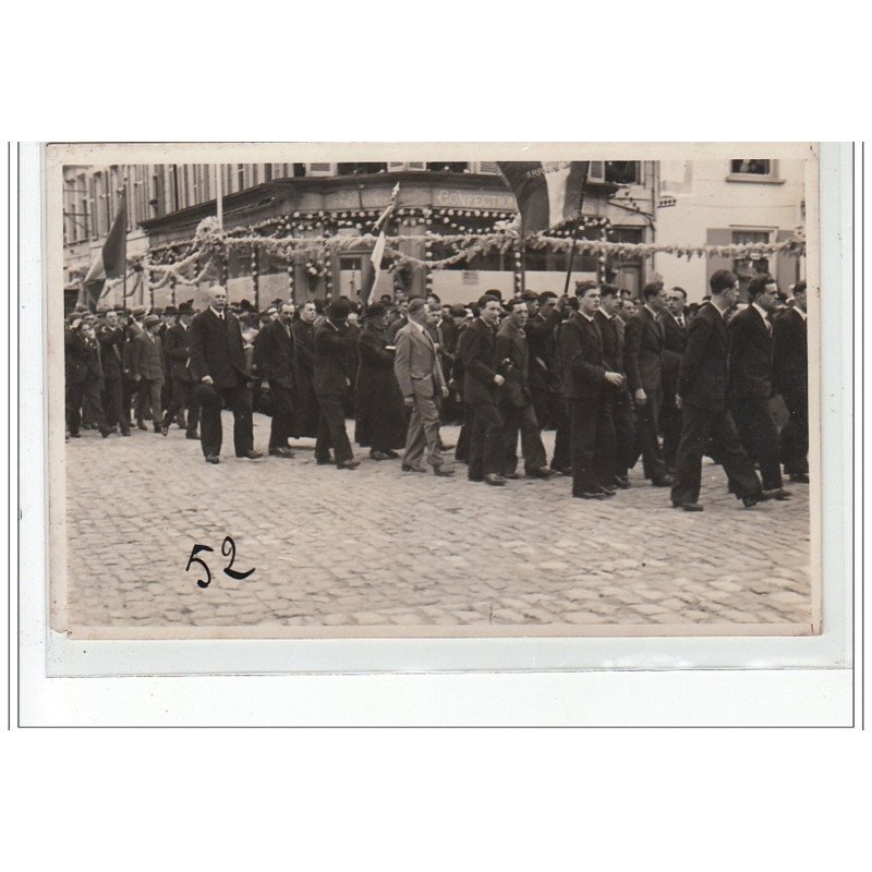 BOURBOURG - CARTE PHOTO - Procession vers 1930 - très bon état