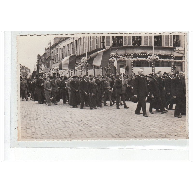 BOURBOURG - CARTE PHOTO - Procession vers 1930 - très bon état