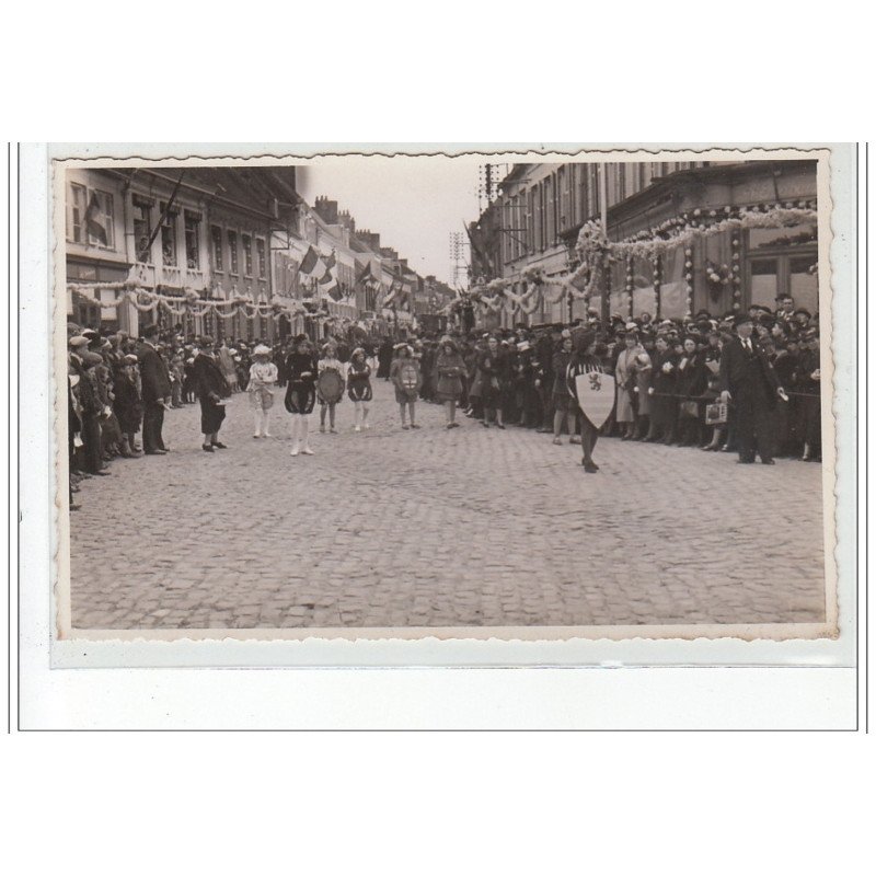BOURBOURG - CARTE PHOTO - Procession vers 1930 - très bon état