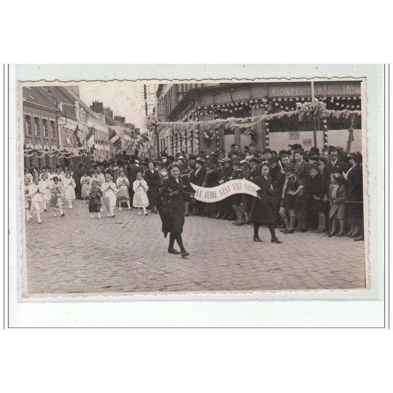 BOURBOURG - CARTE PHOTO - Procession vers 1930 - très bon état