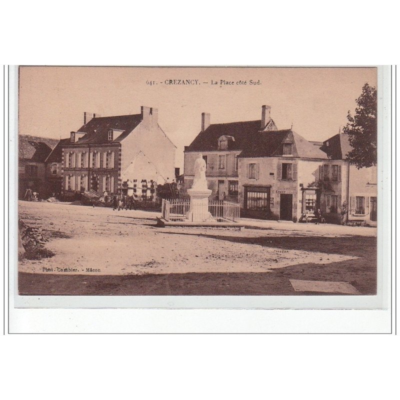 CREZANCY - La Place côté sud - très bon état