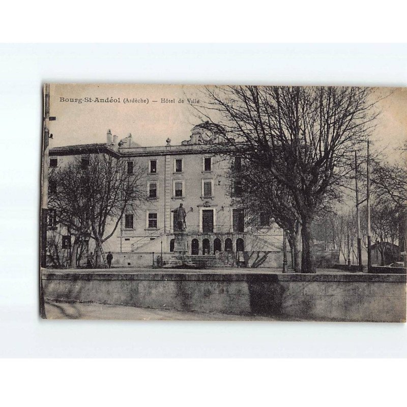 BOURG SAINT ANDEOL : Hôtel de Ville - très bon état