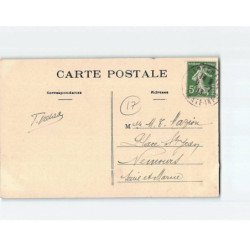 ILE DE RE : Type de Rhétaise en costume du Dimanche - très bon état