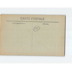 Type du Centre, à la Foire en attendant l'acheteur - très bon état