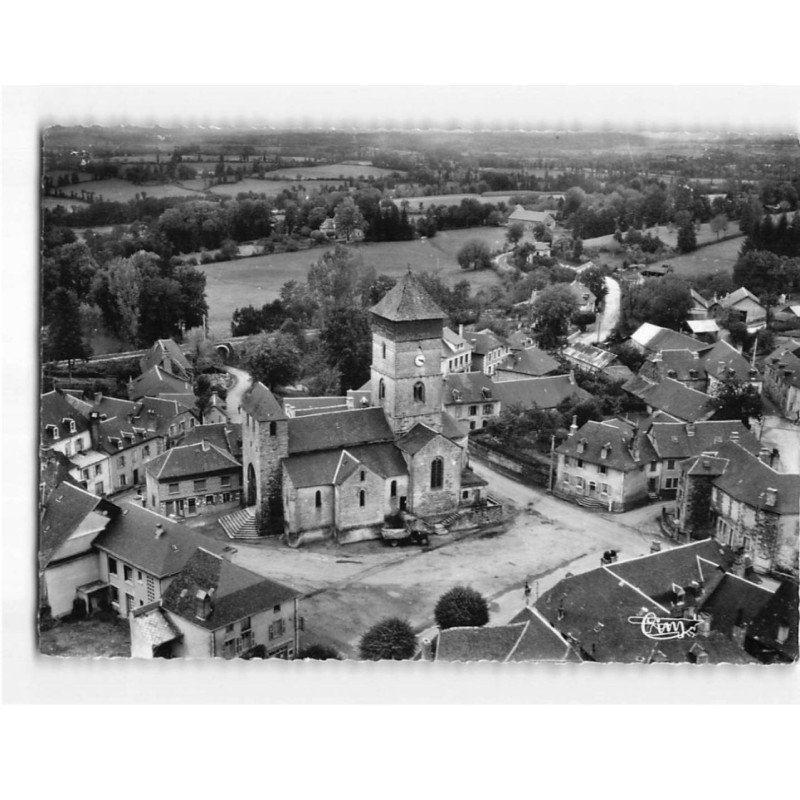 CHAMBOULAVE : La place de l'Eglise - état