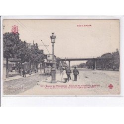 PARIS: 75012, station de tramway banlieu, pont du chemin de fer de ceinture - très bon état