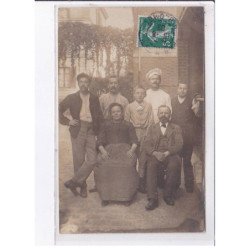 PARIS: personnages - très bon état