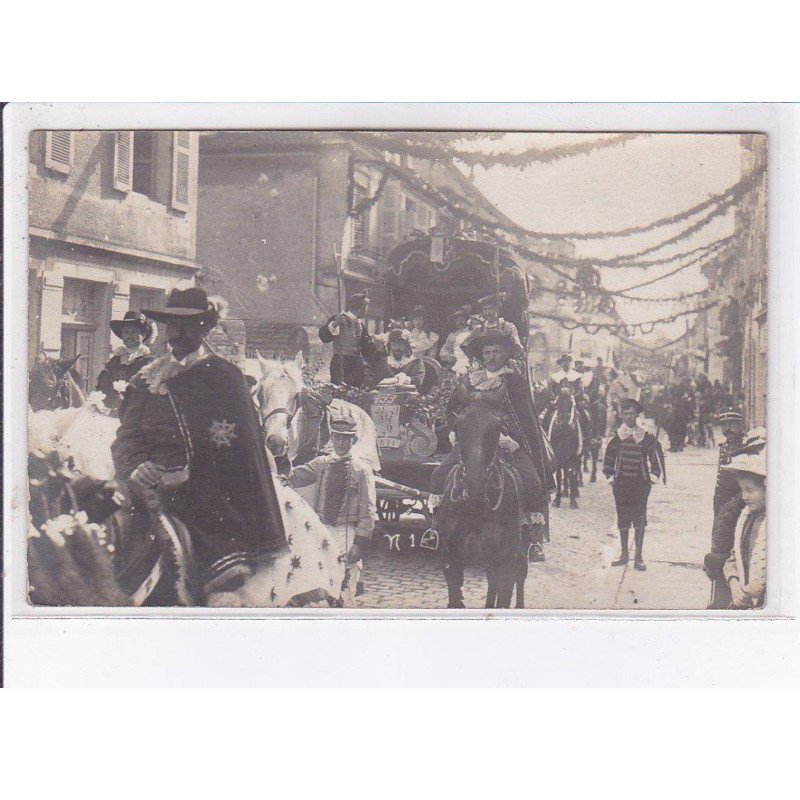 GIVRY: fête, reine des reines, char - très bon état