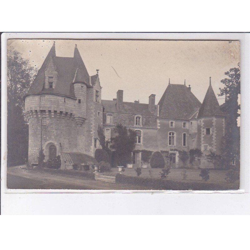 BAZOUGES: château de bazouges - très bon état