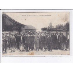 MELAY: la sortie des ouvriers de l'usine mougeotte - état