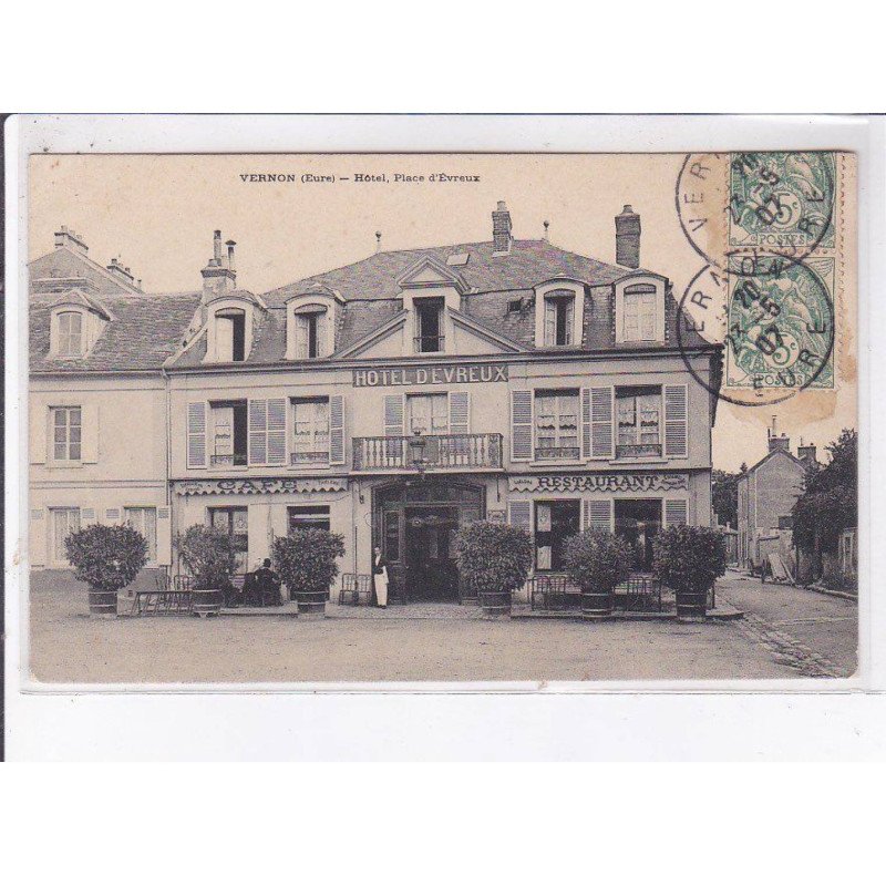 VERNON: hôtel place d'evreux - très bon état