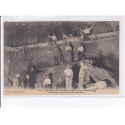 POUANCE: exploitation souterraine d'une ardoisière, débitage des blocs de schiste - très bon état