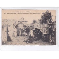 CÔTE D'IVOIRE: GRAND-BASSAM: réunion dans une rue du village indigène - très bon état