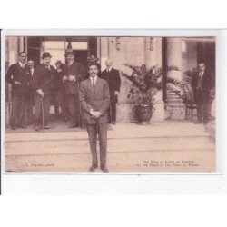 BIARRITZ: the king of spain Alphonse XIII on the steps of the hôtel du palais - très bon état
