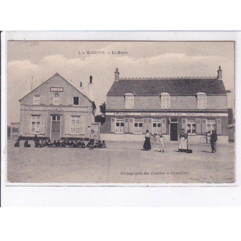 MARDYCK: la mairie, débit de tabacs - très bon état