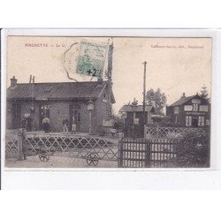 HACHETTE: la gare, passage à niveau - très bon état
