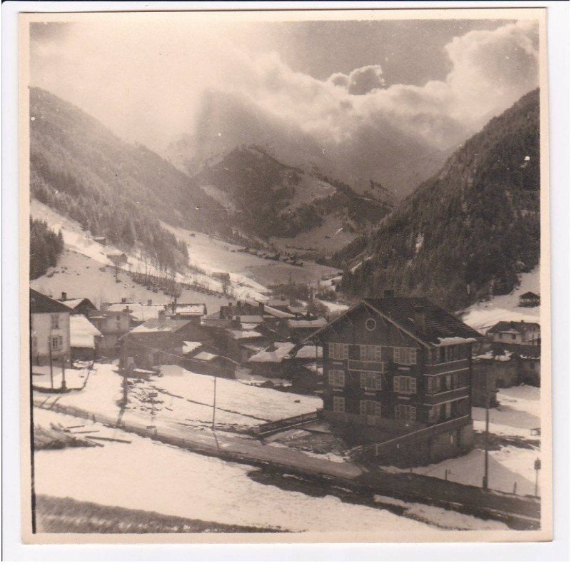 Photo 1936 de Lucien Gauthier : descente du grand Mont (ARECHES) - format 17x17 cm papier épais