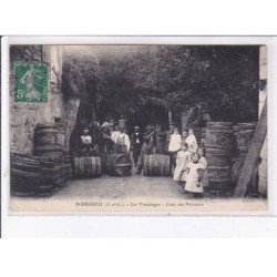 BOURGUEIL: les vendanges, cave des perrières - très bon état