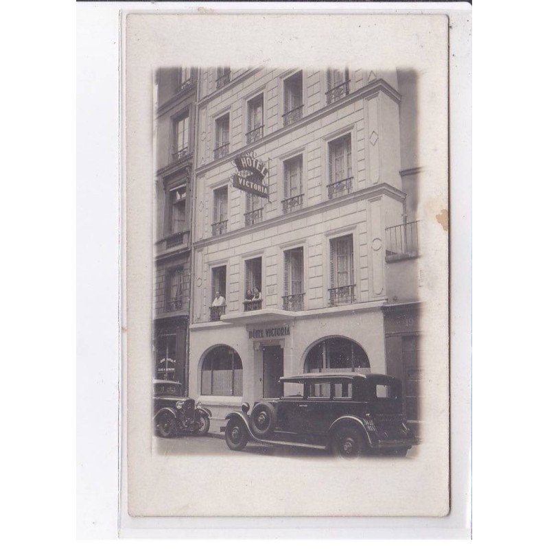 PARIS: 75008, hôtel victoria 17 rue de castellane, voiture - très bon état