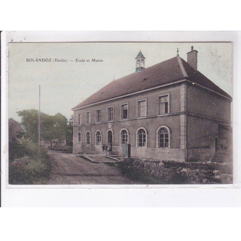 BOLANDOZ: école et mairie - très bon état