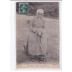 LOIR et CHER: vieille ramasseuse d'herbes - très bon état