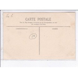 FONTAINEBLEAU: "aux marches" 41 blvd magenta, en face le château, arrêt du tramway - très bon état