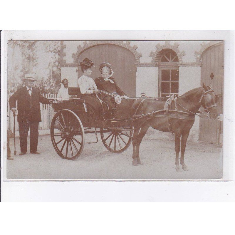 ATHEE-sur-CHER: attelage, personnages - très bon état