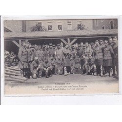 BOULOGNE-sur-MER: soldats anglais et français dans une caserne française - très bon état