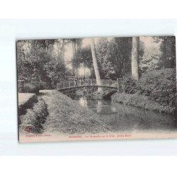 SOISSONS: La Passerelle sur la Crise, Jardin-Ecole - état