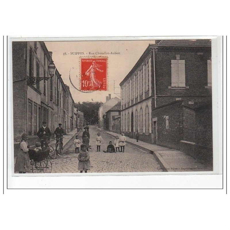 SUIPPES - Rue Chevalot-Aubert - très bon état