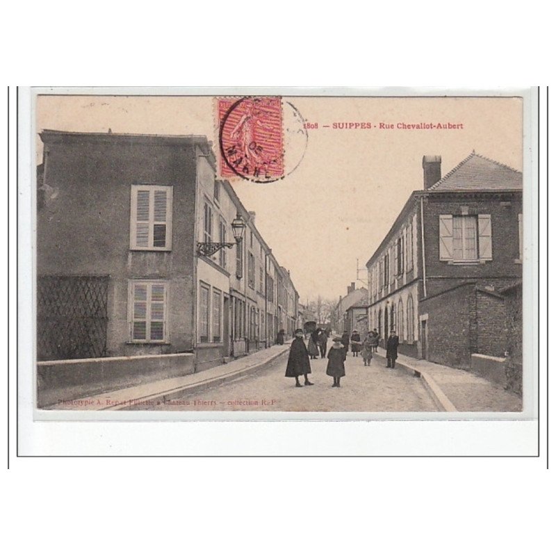SUIPPES - Rue Chevallot-Aubert - très bon état