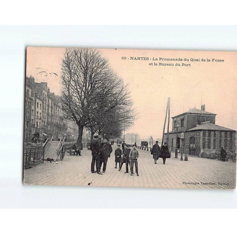 NANTES : La Promenade du Quai de la Fosse et le Bureau du Port - état NANTES : La Promenade du Quai de la Fosse et le Bureau du Port - état