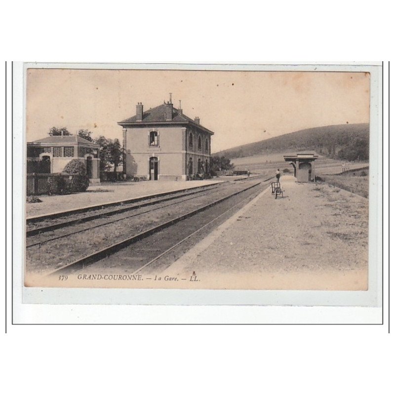 GRAND COURONNE - La Gare - très bon état