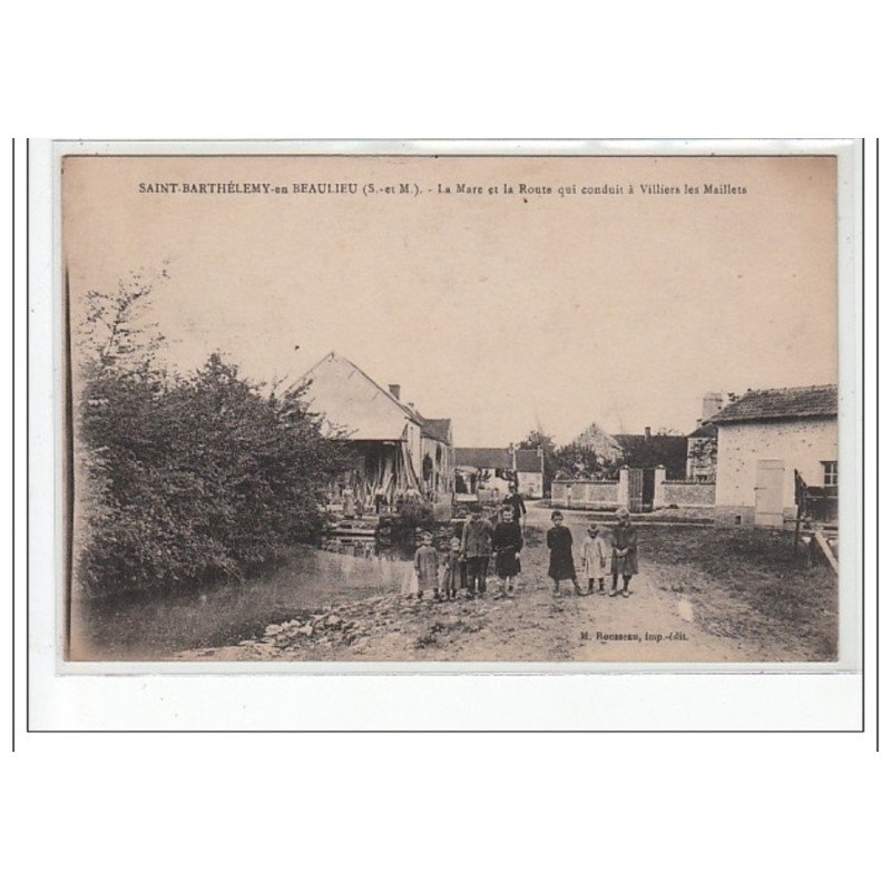 SAINT BARTHELEMY EN BEAULIEU - La Mare et la Route qui conduit à Villiers les Maillets - très bon état