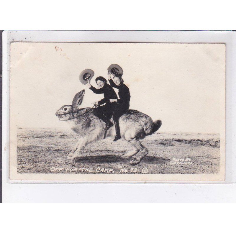 SURREALISME: photo montage, chasse, off for the camp - très bon état