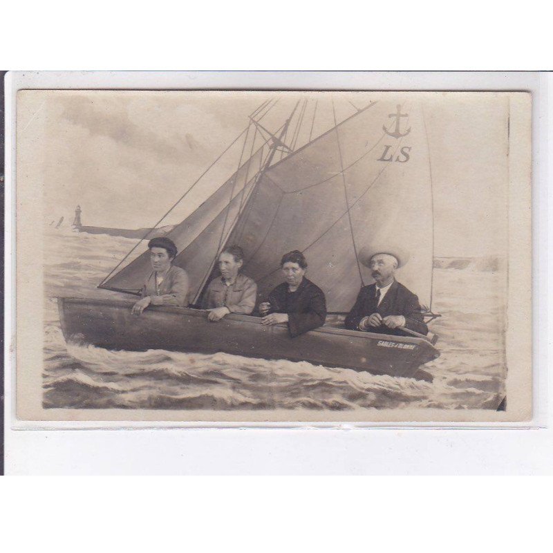 SURREALISME: photo montage, les sables d'olonne - très bon état