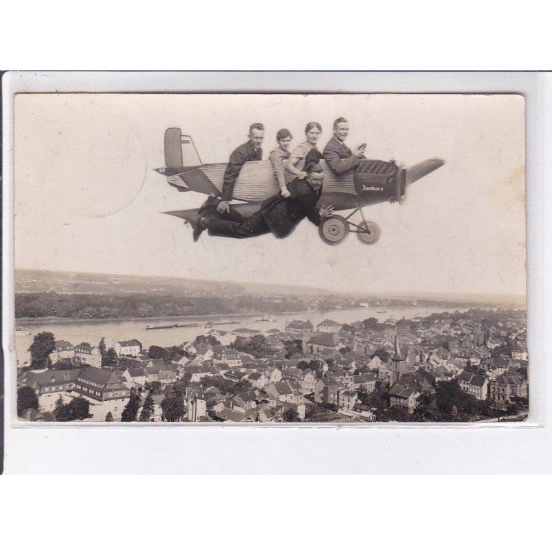 SURREALISME: photo montage, aviation - très bon état