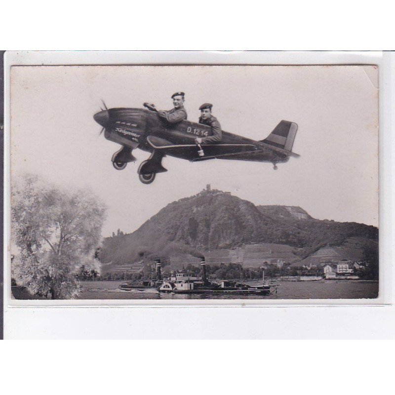 SURREALISME: photo montage, aviation - état