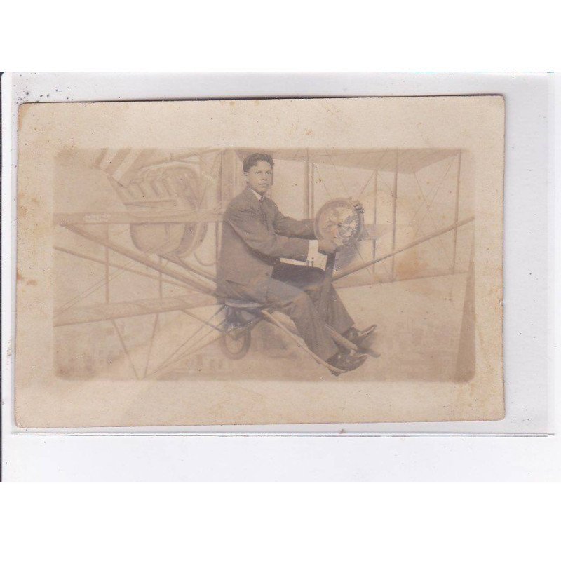 SURREALISME: photo montage, aviation - état